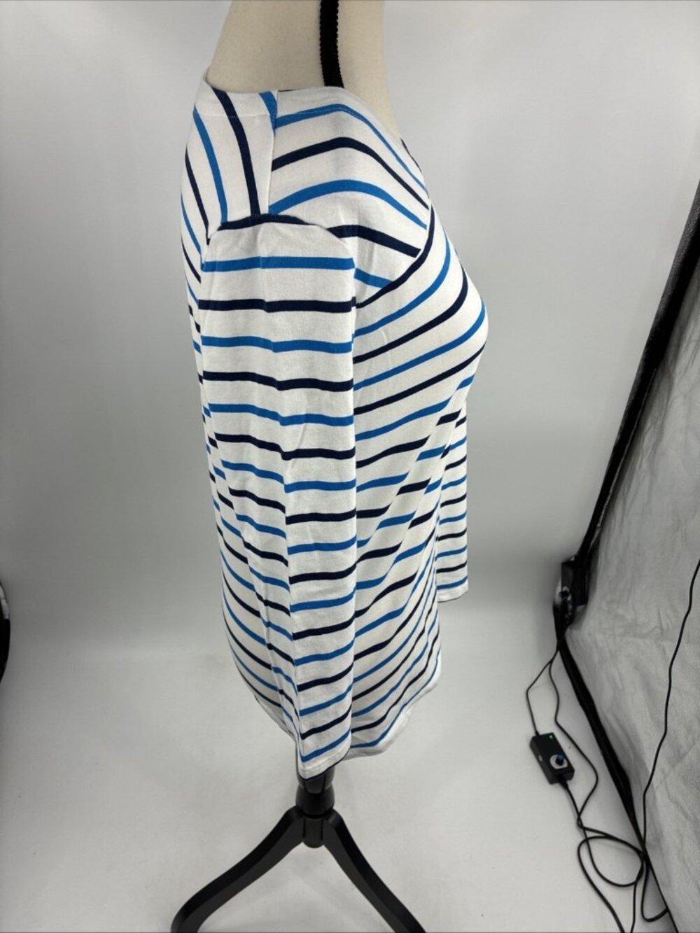Croft & Barrow Womens Striped Knit Top Blue White 3/4 Sleeve Surplice Neck S - Picture 7 of 9